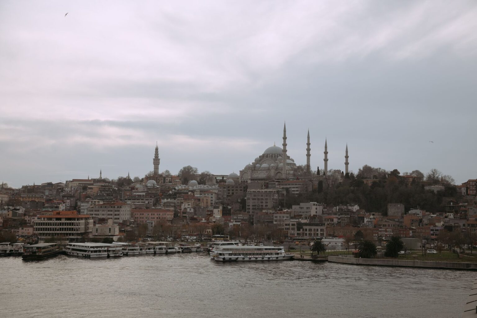 Aerial view of Istanbul skyline reflecting the city's growing medical tourism industry