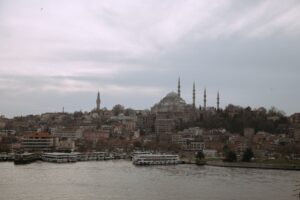 Aerial view of Istanbul skyline reflecting the city's growing medical tourism industry
